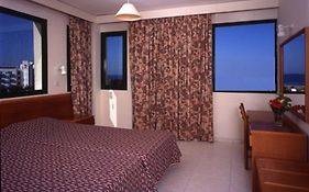 Isaac Aparthotel